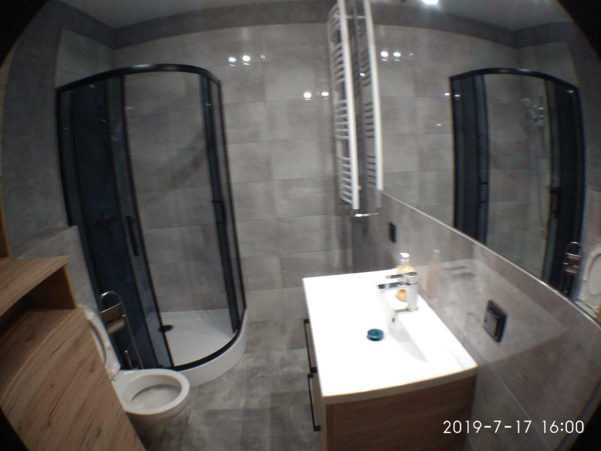 1120 Smialego 41 - Tanie Pokoje W Apartamencie - Samodzielne Zameldowanie - Self Check In Poznań Exteriör bild