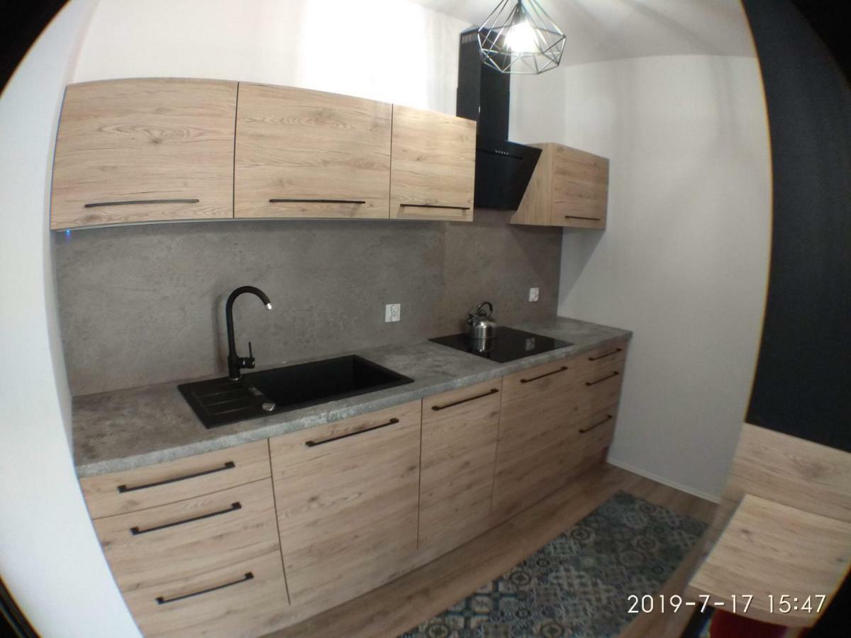 1120 Smialego 41 - Tanie Pokoje W Apartamencie - Samodzielne Zameldowanie - Self Check In Poznań Exteriör bild