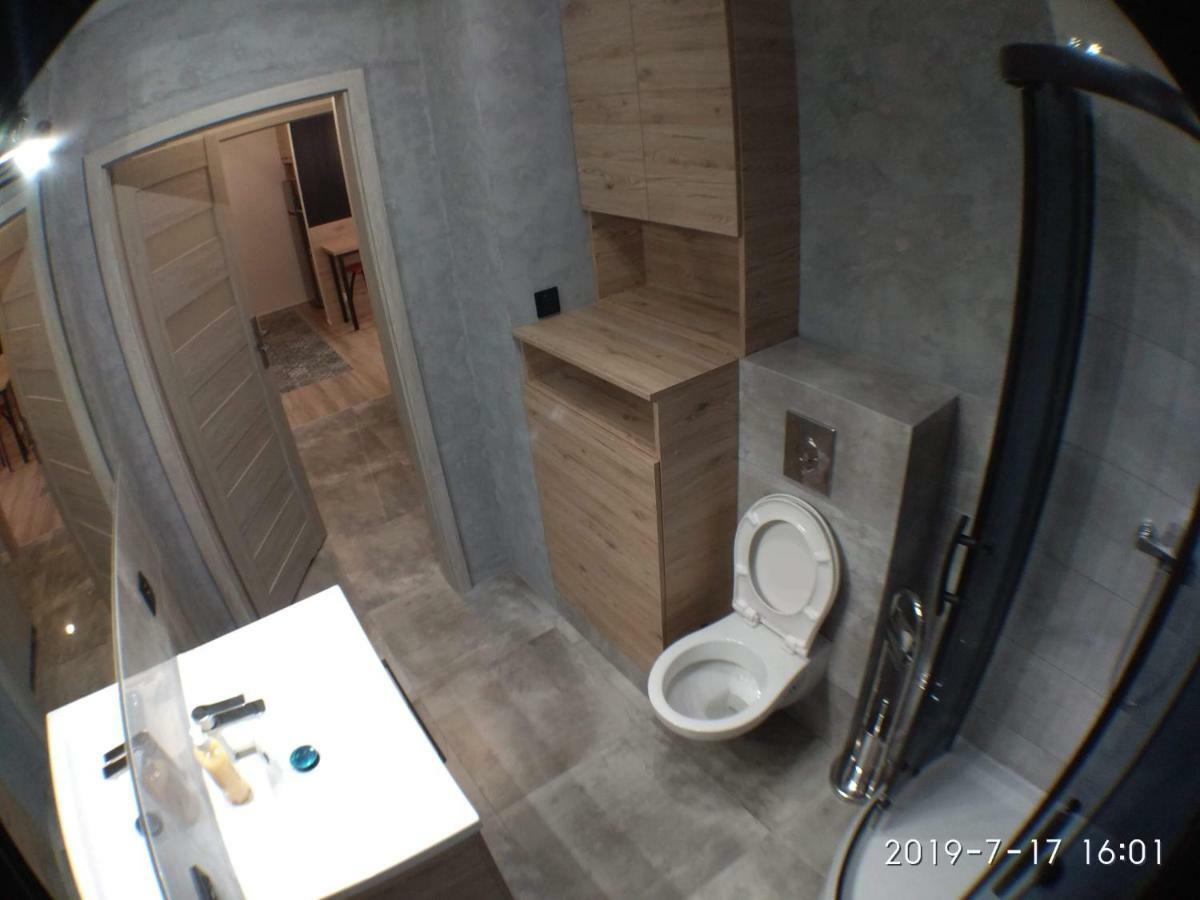 1120 Smialego 41 - Tanie Pokoje W Apartamencie - Samodzielne Zameldowanie - Self Check In Poznań Exteriör bild